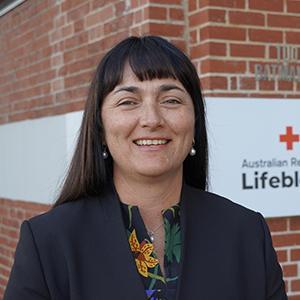 photo of deanna lomas